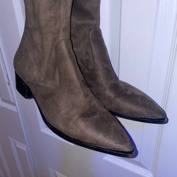 Marc Fisher knee-high boots in good condition - Picture 5 of 6
